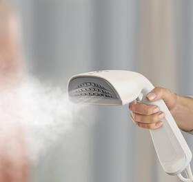 Ruční napařovač oděvů Electrolux E7HS1-6OW bílý

 obrázek produktu 3 z 13