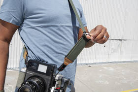 Popruh Peak Design Slide zelená barva
