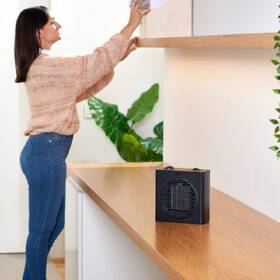 Teplovzdušný ventilátor Black+Decker BXSH1500E černý

 obrázek produktu 2 z 7