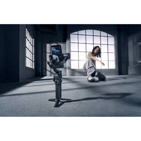 Stabilizátor Zhiyun Smooth 5S AI Combo černá barva

