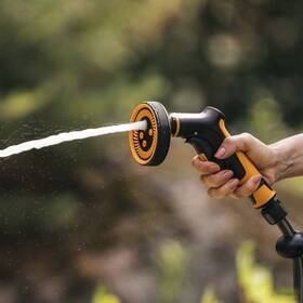 Sprcha zahradní Fiskars Comfort 
