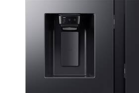 Americká lednice Samsung RS90F66BEFEO černá barva
