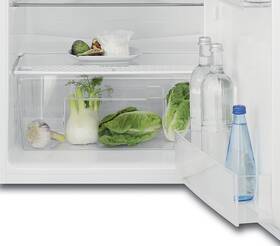 Chladnička Electrolux EJ2801AOW2 bílá

 obrázek produktu 7 z 7