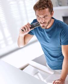 Zastřihovač vousů Philips BT7205/15 černý

 obrázek produktu 9 z 27