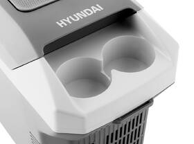 Přenosná chladnička Hyundai MC 08 šedá

 obrázek produktu 10 z 12