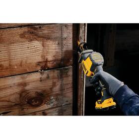 Pila ocaska Dewalt DCS312D2 (s baterií) 

 obrázek produktu 2 z 3