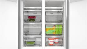 Americká lednice Bosch KMC85LBEA černá/sklo

 obrázek produktu 5 z 17