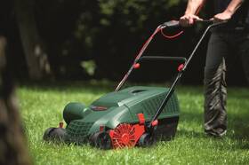 Vertikutátor Bosch UniversalRake 900 

 obrázek produktu 3 z 6