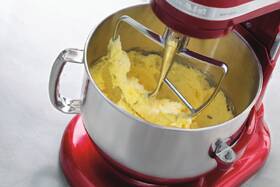 Kuchyňský robot KitchenAid 5KSM7580XEER červený

 obrázek produktu 6 z 10