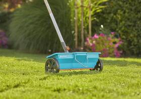 Rozmetadlo hnojiv Gardena 042020 modré

 obrázek produktu 1 z 3