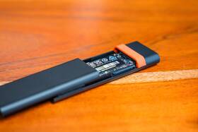 Externí rámeček Verbatim Store 'n' Go M.2 NVMe SSD Enclosure Kit, 10 Gbps, USB-C/A černý

 obrázek produktu 15 z 18