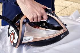 Žehlička Tefal FV9867E0, broskvová 
