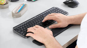 Opěrka zápěstí Logitech MX Palm Rest šedá

 obrázek produktu 6 z 6