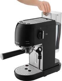 Espresso Sencor SES 4700BK 

 obrázek produktu 4 z 15