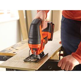 Přímočará pila Black-Decker BDCJS18-QW (s baterií) 

 obrázek produktu 1 z 3