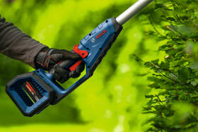 Nůžky na živý plot Bosch Professional GHE 18V-50FP (bez baterie) 

 obrázek produktu 3 z 10