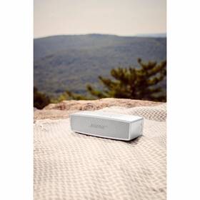 Přenosný reproduktor Bose SoundLink mini Special Edition stříbrný

 obrázek produktu 6 z 8