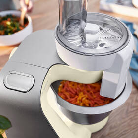 Kuchyňský robot Bosch MUM58920 stříbrná barva
