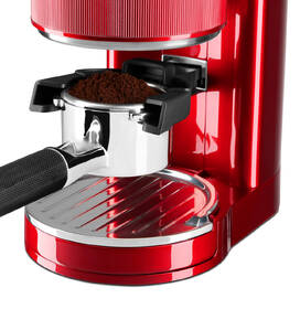 Kávomlýnek KitchenAid 5KCG8433ECA červená barva
