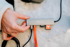 USB Hub Verbatim USB-C Essentials Multiport Hub 7 port - 2x USB 3.2 GEN 1 / HDMI / USB-C PD / USB-C 3.2 Gen 1 šedý

 obrázek produktu 5 z 5