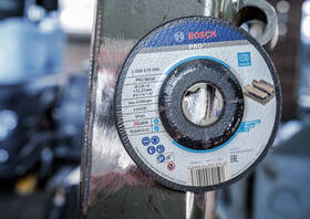 Brusný kotouč Bosch PRO 2.608.619.365 

 obrázek produktu 1 z 2
