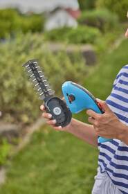 Nůžky na trávu Gardena 9889-20 ComfortCut Li (s baterií) 

 obrázek produktu 3 z 4
