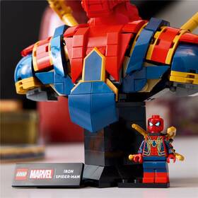 Stavebnice LEGO® Marvel 76326 Busta Iron Spider-Mana 

 obrázek produktu 8 z 9