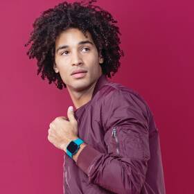 Chytré hodinky Fitbit Versa Lite - Marina Blue Band / Marina Blue Case 

 obrázek produktu 8 z 8