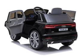Elektrické autíčko ELJET® Audi Q8 černé

 obrázek produktu 6 z 7