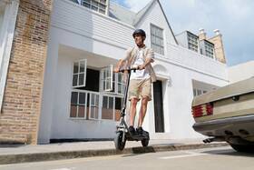 Elektrická koloběžka Xiaomi Scooter 6 Lite černá/šedá

 obrázek produktu 10 z 10