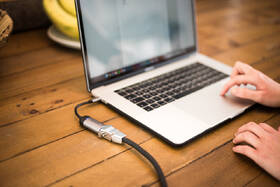 Redukce Verbatim USB-C/VGA šedá

 obrázek produktu 5 z 7