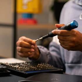 Sada pro opravu elektroniky iFixit Manta 

 obrázek produktu 4 z 4