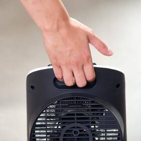 Teplovzdušný ventilátor Black+Decker BXSH2000E bílý

 obrázek produktu 7 z 8