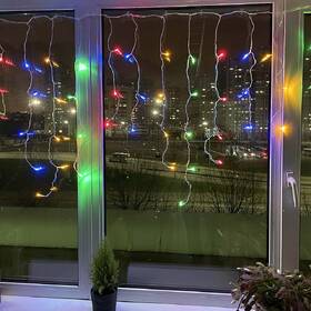 Vánoční osvětlení ColorWay vnitřní, 100 LED, 3× 0,6m, IP20, USB, vícebarevné 

 obrázek produktu 2 z 10