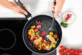 Pánev Tefal C3110253, 20 cm 
