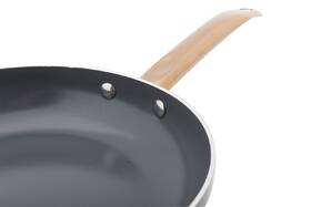 Pánev Lamart LT1237 Orro, 24 cm černá

 obrázek produktu 4 z 5
