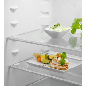 Chladnička s mrazničkou Electrolux ENA7TE75S bílá

 obrázek produktu 4 z 6