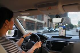 Navigační systém GPS Garmin DriveSmart 76MT-S EU45 černý

 obrázek produktu 9 z 11