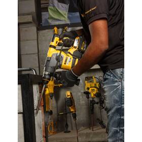 Kladivo Dewalt DCH333NT (bez baterie) 

 obrázek produktu 1 z 3