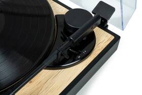 Gramofon Thomson TT300 černý/hnědý

 obrázek produktu 3 z 5
