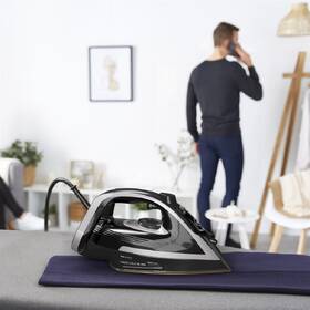 Žehlička Tefal FV8062E0 

 obrázek produktu 8 z 14