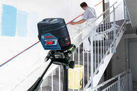 Křížový laser Bosch Professional GCL 2-50 C + RM 2 + BT150 (AA baterie) 

 obrázek produktu 5 z 6