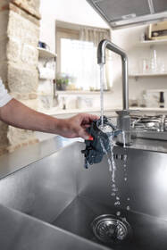 Automatický kávovar De'Longhi ECAM320.60B černá barva
