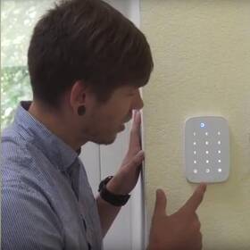 Klávesnice k alarmům AJAX KeyPad bílá

 obrázek produktu 3 z 3