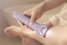 Epilátor Philips BRE728/00 fialový

 obrázek produktu 8 z 15