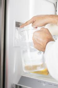 Americká lednice Bosch KFF96PIEP ocel

 obrázek produktu 9 z 20