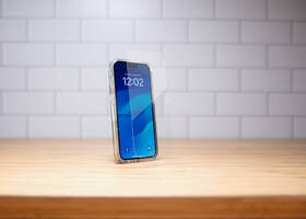 Tvrzené sklo ZAGG InvisibleShield Elite na Apple iPhone 14 Pro 

 obrázek produktu 3 z 3