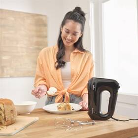 Ruční šlehač Braun HM2110.BK černá barva
