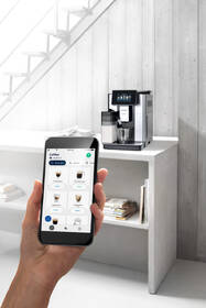 Automatický kávovar De'Longhi ECAM 610.55 SB černá barva
