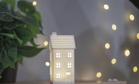 LED dekorace EMOS keramický domeček, 16 cm, 1LED, vnitřní, teplá bílá, časovač 

 obrázek produktu 5 z 6